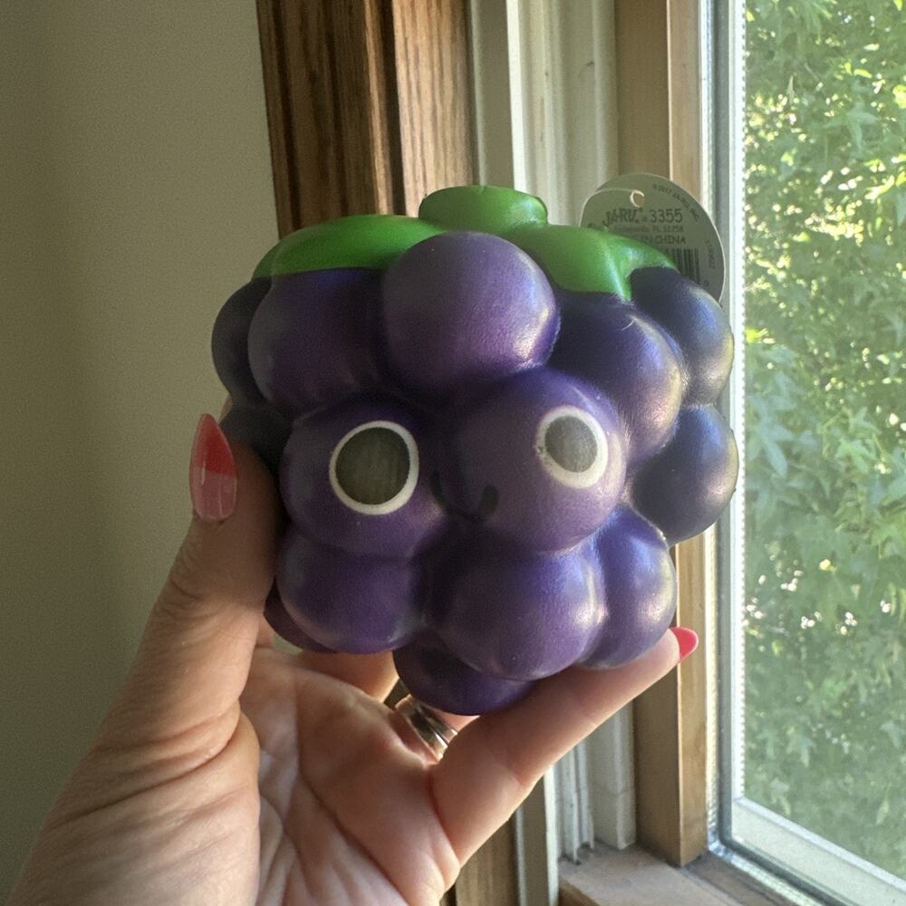 Ja-Ru Squeesh Yum 5 Inch Fruity Bunch Foam Squishy Toy Grapes BNWT